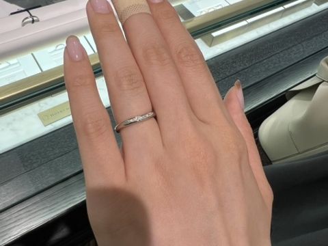 【ROYAL ASSCHER(ロイヤル・アッシャー)の口コミ】 公式サイトで見つけ、実際に店舗に見に行きました。たくはん試着しました…