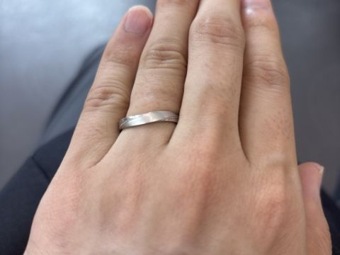 【TANZO.(鍛造指輪)の口コミ】 一人一人の要望に対してデザインを一から考えて貰うことができ、ここ以外…