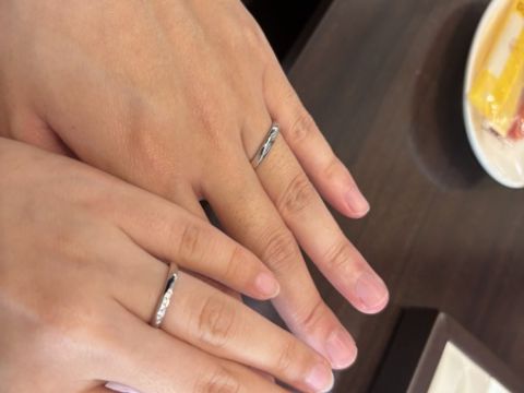 【CAFERING(カフェリング)の口コミ】 好みのデザインを考えている時に、ストレートはシンプルすぎるし、私の手…