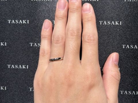 【TASAKI(タサキ)の口コミ】 シンプルなリングにブラックダイヤモンドがついている。シンプルがいいけ…