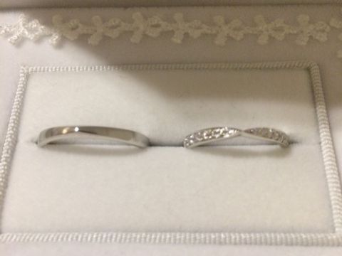 【宝寿堂(ほうじゅどう)の口コミ】 婚約指輪を宝寿堂さんで購入させて頂いたということもあり、婚約指輪を非…