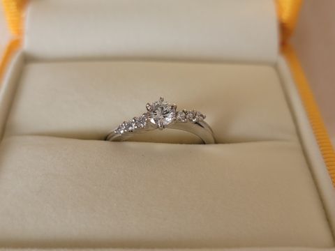 【ケイウノ ブライダル(K.UNO BRIDAL)の口コミ】 両親の婚約指輪を譲り受けたので、自分の婚約指輪としてリメイクしました…