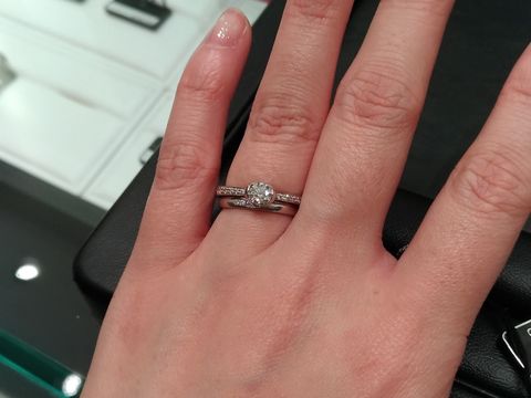 【ラザール ダイヤモンド(LAZARE DIAMOND)の口コミ】 ラザールダイヤモンドはダイヤモンドがミラーボールのように輝いていまし…