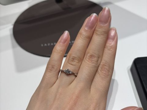 【ラザール ダイヤモンド(LAZARE DIAMOND)の口コミ】 事前に公式サイトで見ていた際はどのデザインもとても華やかな印象があり…