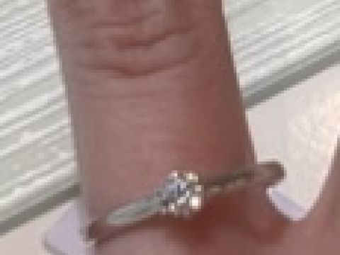 【TRECENTI(トレセンテ)の口コミ】 王道のダイヤ一石タイプですが、ブランド自慢でもあるダイヤの輝きが綺麗…