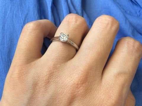 【ハリー・ウィンストン(Harry Winston)の口コミ】 王道なデザインなので、ダイヤモンドの大きさや輝きがより魅力的に見えま…