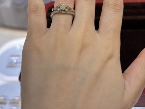 【カルティエ(Cartier)の口コミ】 バレリーナというデザインの婚約指輪です。写真のデザインのほかに、ピン…