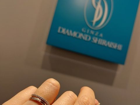 【銀座ダイヤモンドシライシの口コミ】 昔からエタニティリングと結婚指輪ん重ねづけするのに憧れていました。毎…