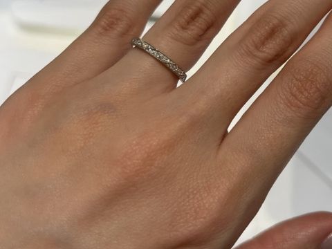 【グラフ(GRAFF)の口コミ】 シグネチャーは結婚指輪として購入しましたが、普段使いのジュエリーとし…