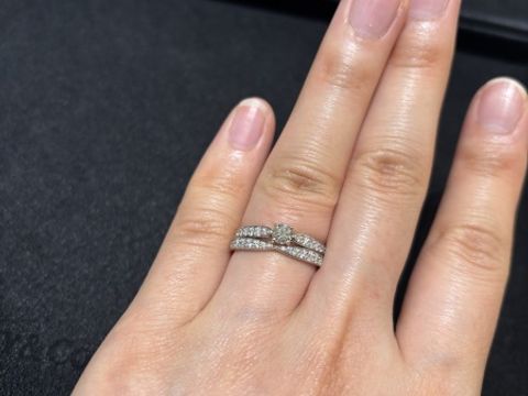 【ティファニー(Tiffany & Co.)の口コミ】 エタニティタイプが気になっていたのと、真ん中が細くなるデザインが気に…