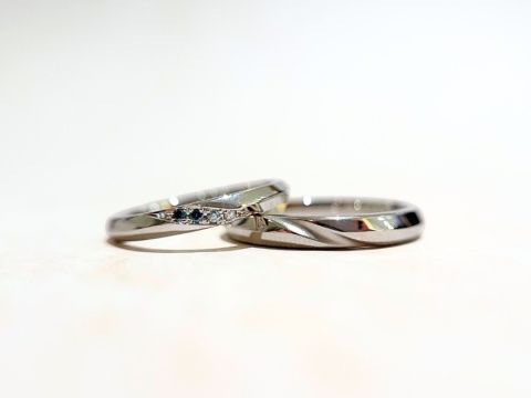 【CAFERING(カフェリング)の口コミ】 シンプルすぎず奇抜すぎずで太さも丁度よく目立ち過ぎないけど存在感のあ…