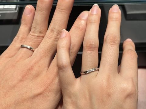 【エクセルコダイヤモンド(EXELCO DIAMOND)の口コミ】 他のブランドと異なり、シンプルなデザインの指輪もあるものの、とびきり…
