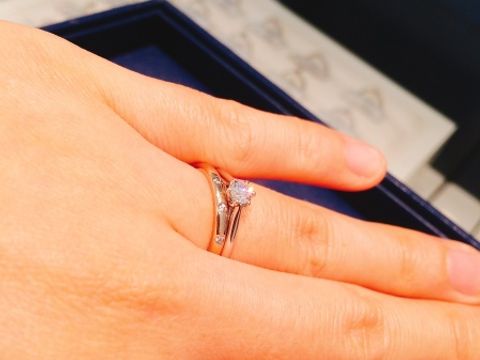 【銀座ダイヤモンドシライシの口コミ】 もともと雑誌で見て私が行きたいと決めたお店でしたが、彼も気にいるもの…