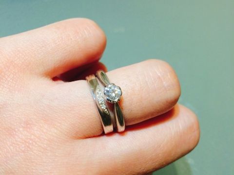 【杢目金屋(もくめがねや)の口コミ】 フルオーダーで世界にひとつだけの指輪はみんなの憧れだと思います。
リン…