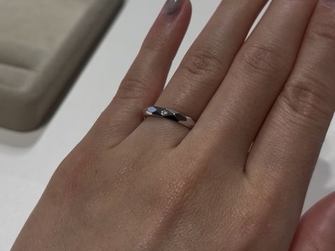 【BRILLIANCE+(ブリリアンスプラス)の口コミ】 SNSの広告に出てきて、個性的なミラーカットがある感じが可愛くて試着して…