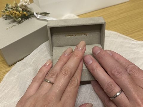 【mina.jewelry(ミナジュエリー)の口コミ】 デザインはSNSで探していた中で1番好みだったので、ここに決めました。飽…