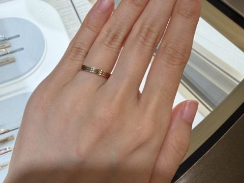 【カルティエ(Cartier)の口コミ】 カルティエの代名詞であるトリニティリングをベースにした、イエローゴー…
