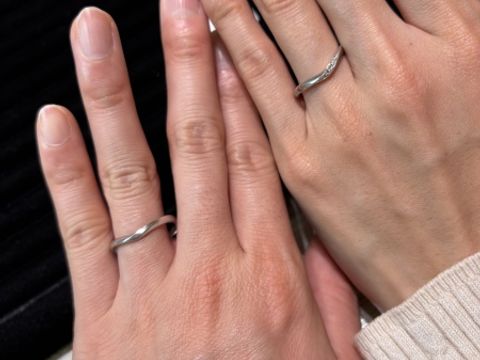 【TRECENTI(トレセンテ)の口コミ】 指輪のデザインはストレートとV字をメインに様々な指輪を試着させていただ…