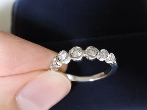 【ティファニー(Tiffany & Co.)の口コミ】 婚約指輪の定番といえば一粒ダイヤで、素敵なデザインものもがたくさんあ…