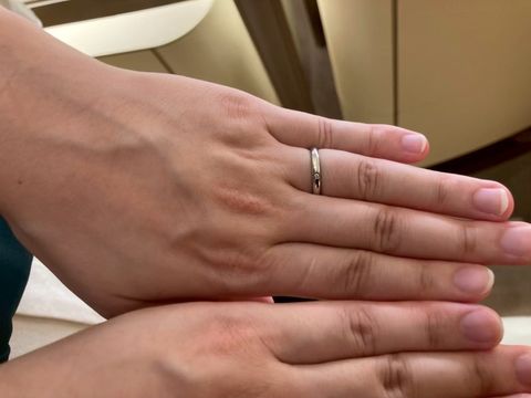 【カルティエ(Cartier)の口コミ】 指輪のデザイン
一つ大きめのダイヤがどんと付いています。リングはシルバ…