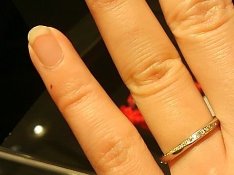 【エクセルコダイヤモンド(EXELCO DIAMOND)の口コミ】 ダイヤモンドが沢山ついていて、キラキラ輝いていて素敵でした。
かつプラ…