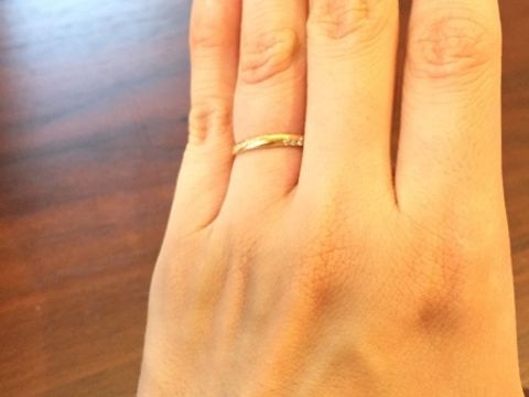 【エクセルコダイヤモンド(EXELCO DIAMOND)の口コミ】 デザインが素敵で、ダイヤモンドもさりげなく入り、見てて飽きないことと…