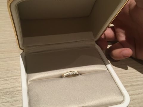【ブシュロン(BOUCHERON)の口コミ】 いわゆる婚約指輪としてダイアが一粒でないフルエタニティで探していまし…