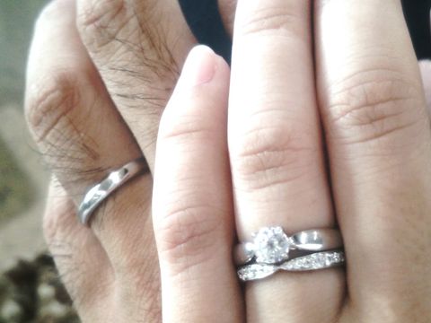 【ティファニー(Tiffany & Co.)の口コミ】 重ねづけしたかったので婚約指輪と合うデザインを探しました。
真ん中がリ…