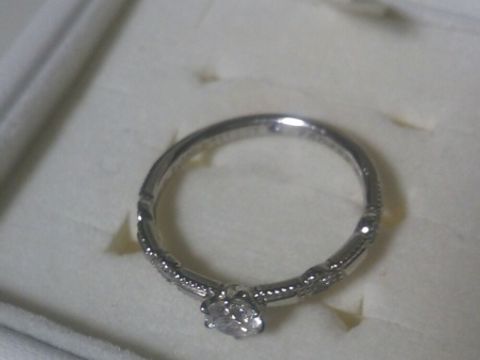 【CHER LUV(シェールラブ)の口コミ】 まず店内全ての中から気に入ったデザインを抜粋しました。最初は10点ほど…