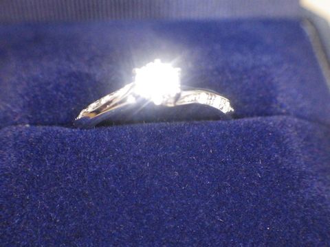 【銀座ダイヤモンドシライシの口コミ】 他ブランドよりも種類が多いうえにダイアモンドの品質・大きさ・クオリテ…