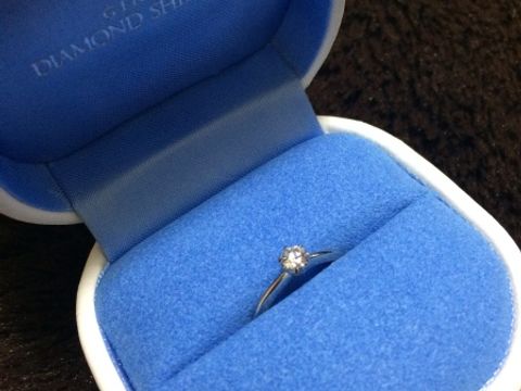 【銀座ダイヤモンドシライシの口コミ】 日常生活で付けられる婚約指輪がいい！と思い、華奢なデザインだけど存在…