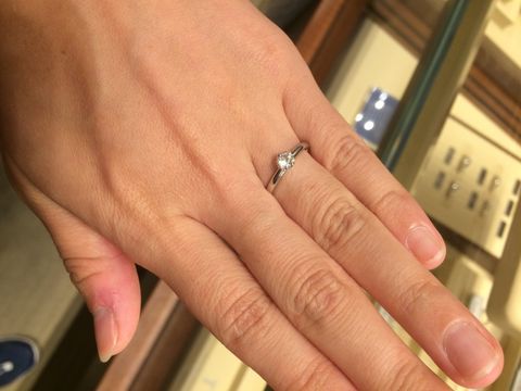 【ギンザタナカブライダル(GINZA TANAKA BRIDAL)の口コミ】 婚約指輪はあまりつけないと思ったのでリーズナブルであることをまず重視…
