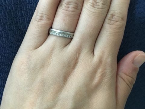 【ギンザタナカブライダル(GINZA TANAKA BRIDAL)の口コミ】 毎日つけるものなので、シンプルで飽きのこないデザインあること、プラチ…