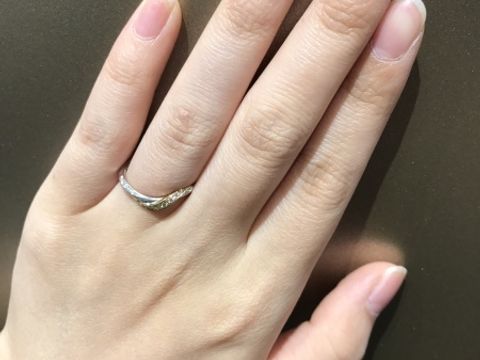 【Beauty and the Beast(ディズニー美女と野獣)の口コミ】 ディズニーが好きだった、というのもありますが、何よりなかなかないデザ…