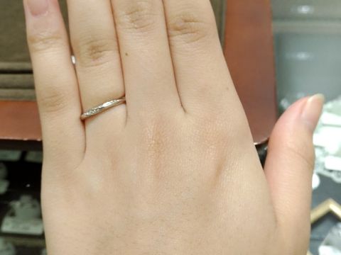 【アンジェリックフォセッテ(Angelique Fossette)の口コミ】 指輪のデザインは幅広く用意されているように思います。
そして驚いたのが…