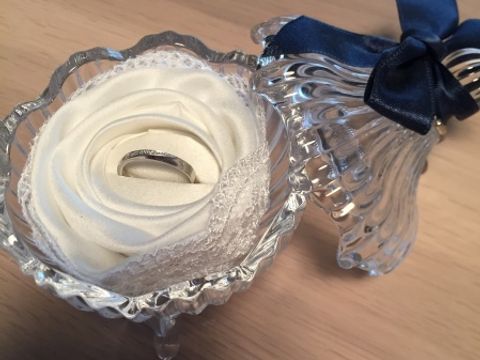 【4℃ BRIDAL(ヨンドシーブライダル)の口コミ】 仕事柄、カジュアルなゴールドのリングなども良いなと思い探しましたが、…