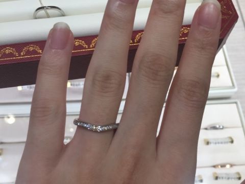 【カルティエ(Cartier)の口コミ】 結婚指輪を頂かなかったのでハーフエタニティで探していた。色んなブラン…