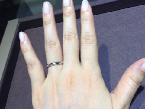 【ショーメ(CHAUMET)の口コミ】 プレーンなタイプのプラチナリングを当初は探していました。ショーメでは…