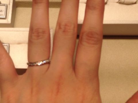 【ギンザタナカブライダル(GINZA TANAKA BRIDAL)の口コミ】 フランス語で「美しい曲線」を意味する、ベルクールブ。なだらかな斜めの…