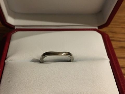 【カルティエ(Cartier)の口コミ】 なんといってもブランド力！また、カーブにするかストレートにするかすご…