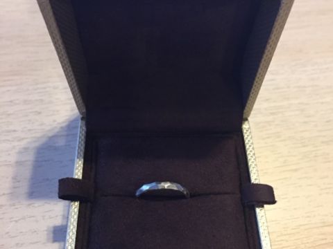 【JEWELRY  KAMATA(ジュエリーかまた)の口コミ】 デザインと指につけた時に一番しっくりしたところです。ほかの指輪も何本…