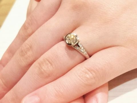 【ブルガリ(BVLGARI)の口コミ】 当時は新しいデザインで、デザインが気に入った。ダイヤモンドが大きく見…