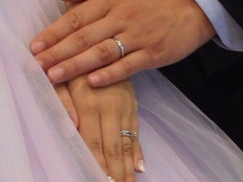 【et TOUJOURS(トゥージュール)の口コミ】 わたしはエンゲージリングとの重ね付けできるようなものを考えていたので…