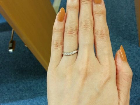 【MIKIMOTO(ミキモト)の口コミ】 ダイヤがキラキラでとても美しく、
プラチナの部分も肌に吸い付くような
…