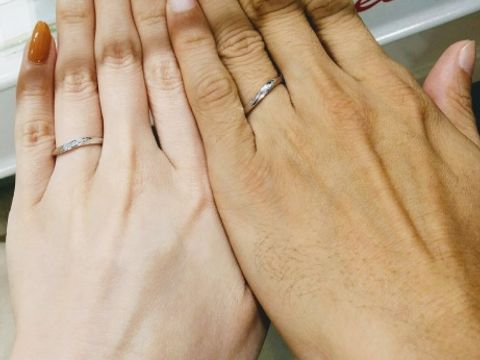 【アンジェリックフォセッテ(Angelique Fossette)の口コミ】 迷いに迷って、こちらの指輪に決めたのは、
自分では分からなくなってしま…