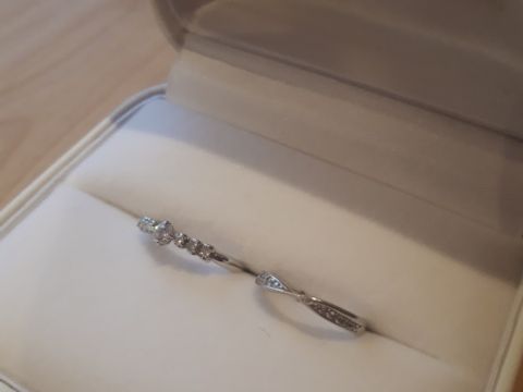 【サマンサティアラブライダル(Samantha Tiara Bridal)の口コミ】 婚約指輪が思っていた以上に素敵な仕上がりだったので、同じお店で買おう…