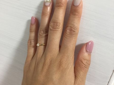 【ete(エテ)の口コミ】 私が欲しいといってた小ぶりのゴールドの婚約指輪を探していてくれたらし…