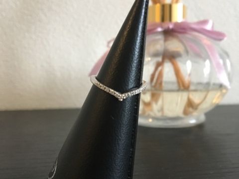 【STAR JEWELRY(スタージュエリー)の口コミ】 彼がプロポーズを思い立って次の日に言ってくれたので、指輪の用意があり…