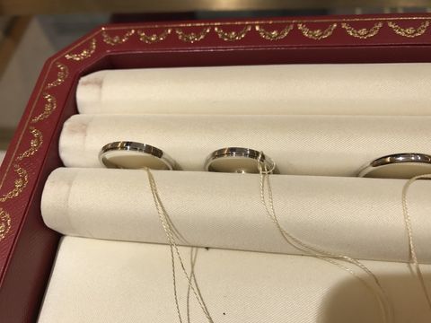 【カルティエ(Cartier)の口コミ】 当初ダイヤモンドなしのシンプルな指輪を探していました。ただシンプルな…