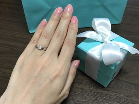 【ティファニー(Tiffany & Co.)の口コミ】 婚約指輪はカルティエとティファニーで探そうとしていて、私がティファニ…